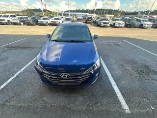 Hyundai ELANTRA 2019 SE Sedán 4 puertas 6M