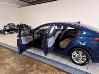 Hyundai ELANTRA 2019 SE Sedán 4 puertas 6M