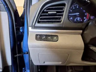 Hyundai ELANTRA 2019 SE Sedán 4 puertas 6M