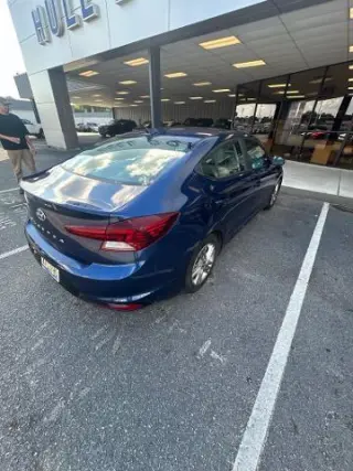 Hyundai ELANTRA 2019 SE Sedán 4 puertas 6M