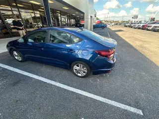 Hyundai ELANTRA 2019 SE Sedán 4 puertas 6M