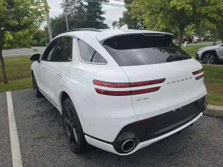 Genesis GV70 2024 AWD 2.5T Standard 4dr SUV