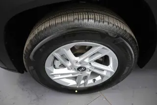 Hyundai TUCSON 2026 AWD SE 4dr SUV