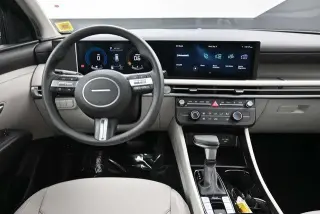 Hyundai TUCSON 2026 AWD SE 4dr SUV