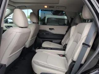 Nissan Pathfinder 2026 SL 4p SUV