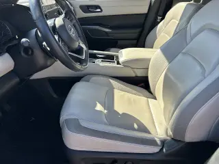 Nissan Pathfinder 2024 SL 4p SUV