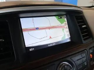 Nissan Pathfinder 2020 Platino 4p SUV