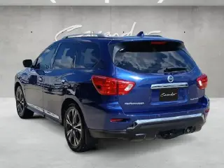 Nissan Pathfinder 2020 Platino 4p SUV