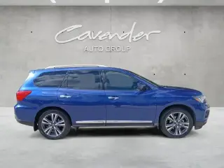 Nissan Pathfinder 2020 Platino 4p SUV