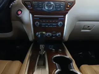 Nissan Pathfinder 2020 Platino 4p SUV