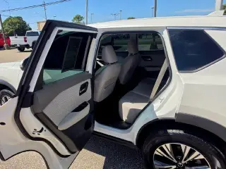 Nissan Rogue 2021 SV 4p Crossover