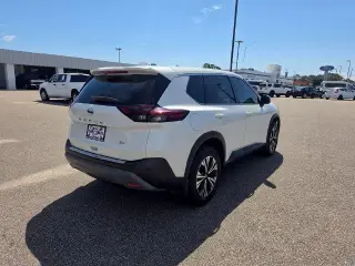 Nissan Rogue 2021 SV 4p Crossover