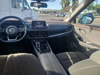 Nissan Rogue 2021 SV 4p Crossover