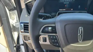 Lincoln Navigator 2022 4x4 Reserve 4dr SUV