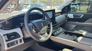 Lincoln Navigator 2022 4x4 Reserve 4dr SUV