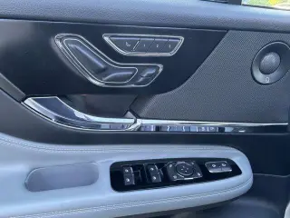 Lincoln Corsair 2020 AWD Reserve 4dr SUV