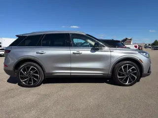 Lincoln Corsair 2024 AWD Reserve 4dr SUV