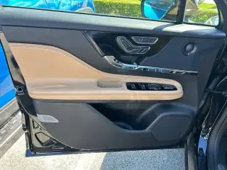 Lincoln Corsair 2023 AWD Reserve 4p SUV