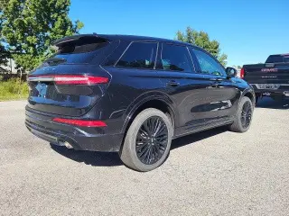 Lincoln Corsair 2024 AWD Premiere 4dr SUV