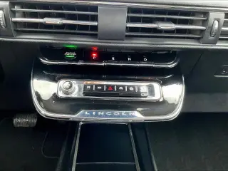 Lincoln Corsair 2024 AWD Premiere 4dr SUV