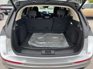 Lincoln Corsair 2023 Estándar 4p SUV