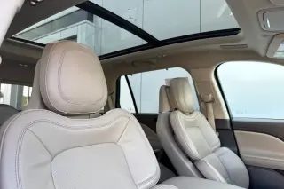 Lincoln Aviator 2023 AWD Reserve 4dr SUV