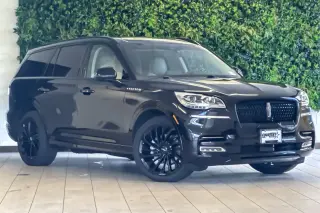 Lincoln Aviator 2023 AWD Reserve 4dr SUV