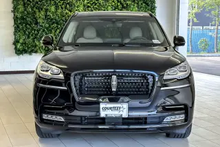 Lincoln Aviator 2023 AWD Reserve 4dr SUV