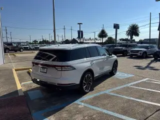 Lincoln Aviator 2022 AWD Reserve 4dr SUV