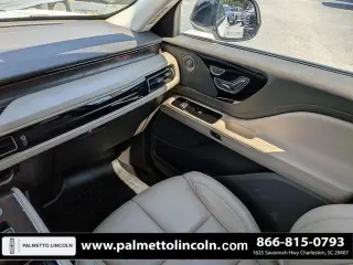 Lincoln Aviator 2022 Reserve 4dr SUV