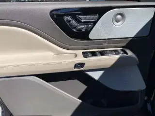 Lincoln Aviator 2023 Reserve 4DR SUV