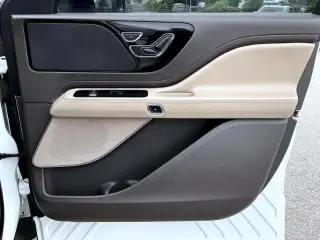 Lincoln Aviator 2023 AWD Estándar 4dr SUV