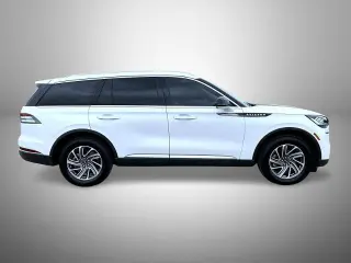 Lincoln Aviator 2023 AWD Estándar 4dr SUV