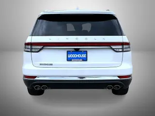 Lincoln Aviator 2023 AWD Estándar 4dr SUV