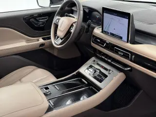 Lincoln Aviator 2023 AWD Estándar 4dr SUV