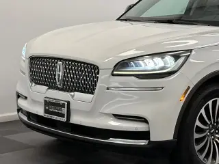 Lincoln Aviator 2023 AWD Estándar 4dr SUV