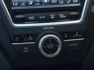 Acura MDX 2020 con transmisión SH-AWD y 4 puertas, SUV de lujo