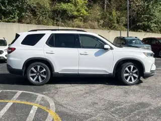 Honda Pilot 2023 Touring 4dr SUV