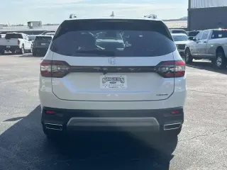Honda Pilot 2023 Touring 4dr SUV