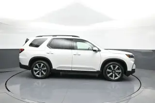 Honda Pilot 2024 AWD Touring 4dr SUV