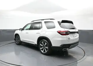 Honda Pilot 2024 AWD Touring 4dr SUV