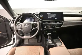Lexus ES 350 2022 4dr Sedán