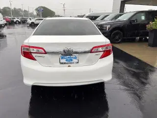 Toyota Camry 2013 XLE 4p Sedan
