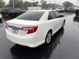 Toyota Camry 2013 XLE 4p Sedan