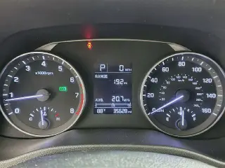 Hyundai ELANTRA 2017 SE Sedán 4 puertas 6M