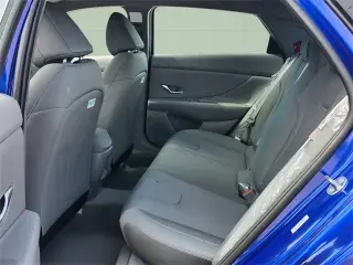 Hyundai ELANTRA 2025 SE 4p Sedán