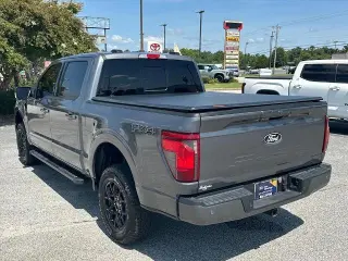 Ford F-150 2024 4x4 XLT 4dr SuperCrew 6.5 ft. SB en español