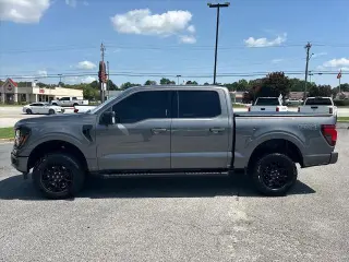 Ford F-150 2024 4x4 XLT 4dr SuperCrew 6.5 ft. SB en español