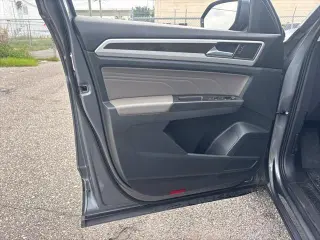 Volkswagen Atlas 2022 AWD V6 SE 4Motion SUV de 4 puertas con Tecnología