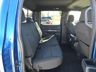 Ford F-150 2023 4x4 XLT 4 puertas SuperCrew 5.5 pies. SB